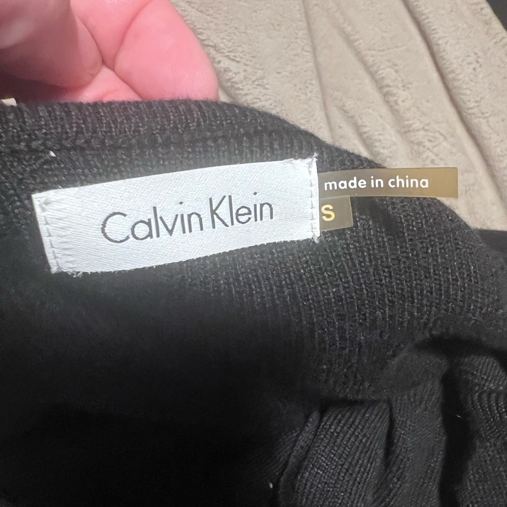 Calvin Klein Body Hugging Ruffle Front Belted Sweater Dress Size Small - Picture 3 of 3